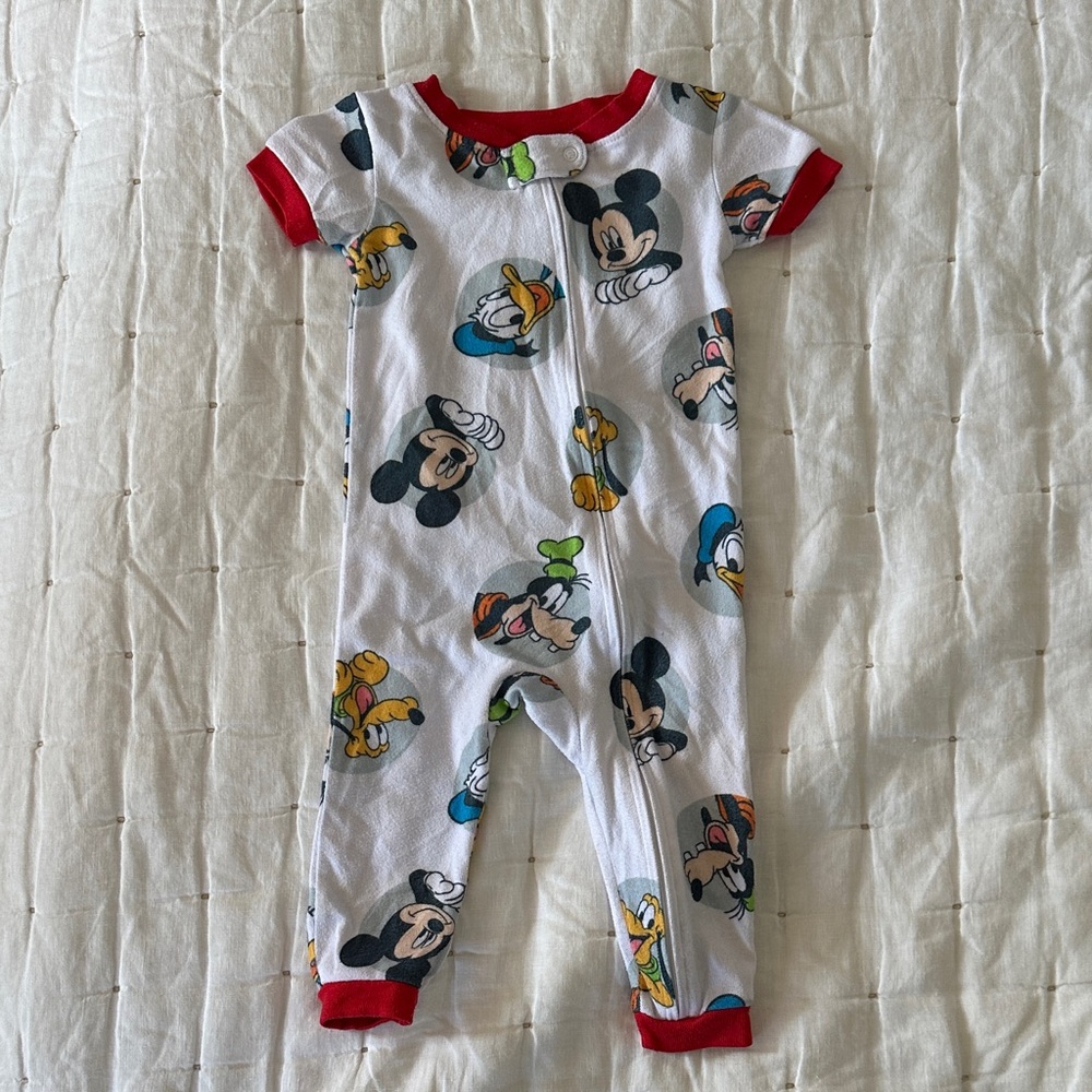 7 pieces of Disney newborn-12mo boy clothes (003) - Picture 14 of 16